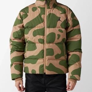 Nike Air Jordan Green Tan Camo Down Puffer Jacket FB6988-200 Men's XL NWT$350